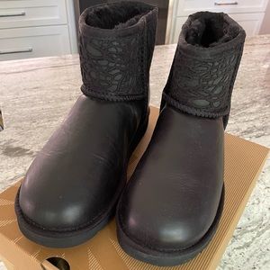 New in Box UGG Classic Mini in Black Floral Lace